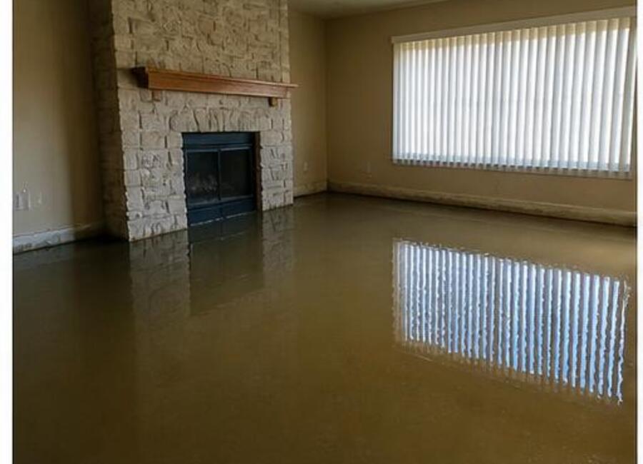 Living Room Water Loss before restoration